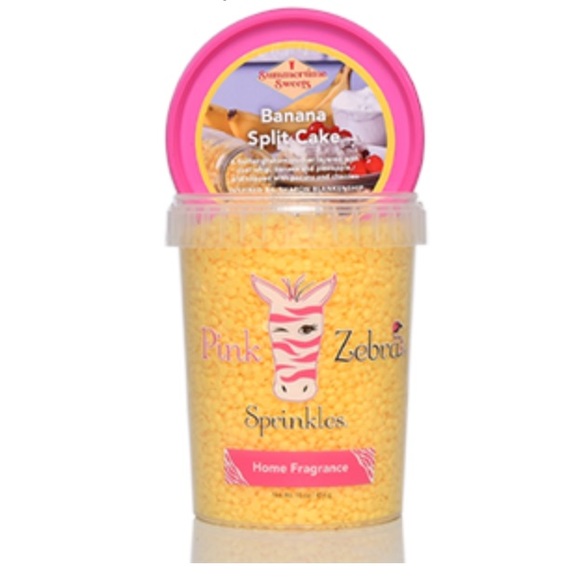 Pink Zebra Banana Split Cake 16 oz. Carton Sprinkles